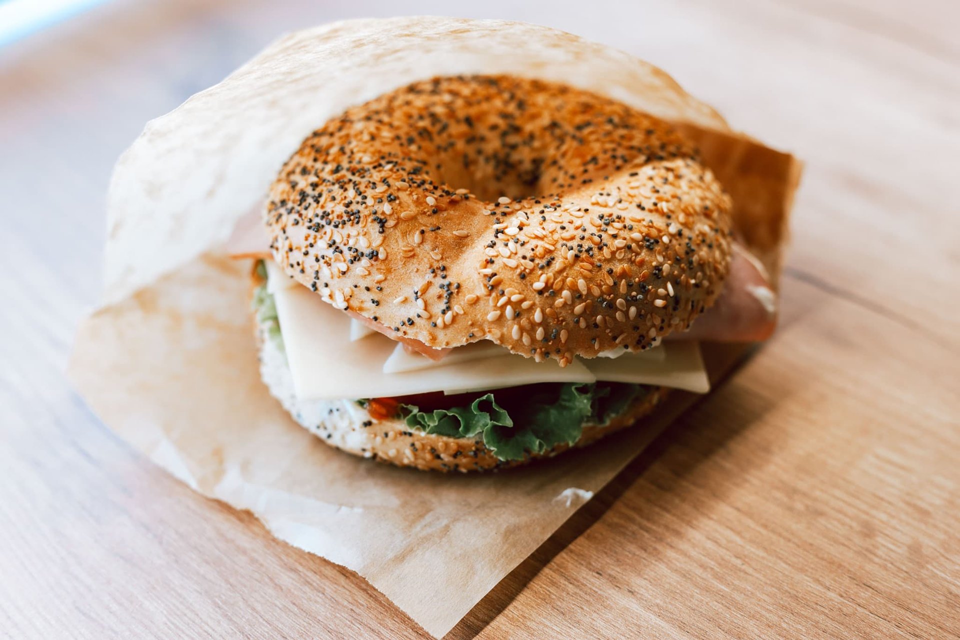 Bagel with smoked pork